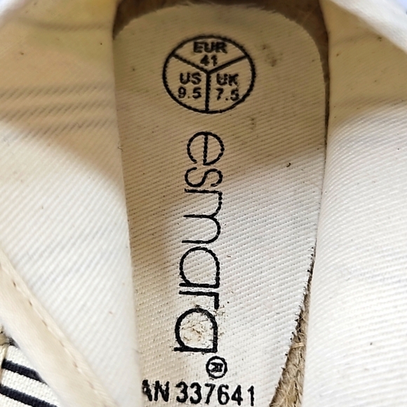 Esmara Cream & Black Striped Canvas Slip ons Loafers/Espadrilles Size 9.5 - Picture 2 of 6
